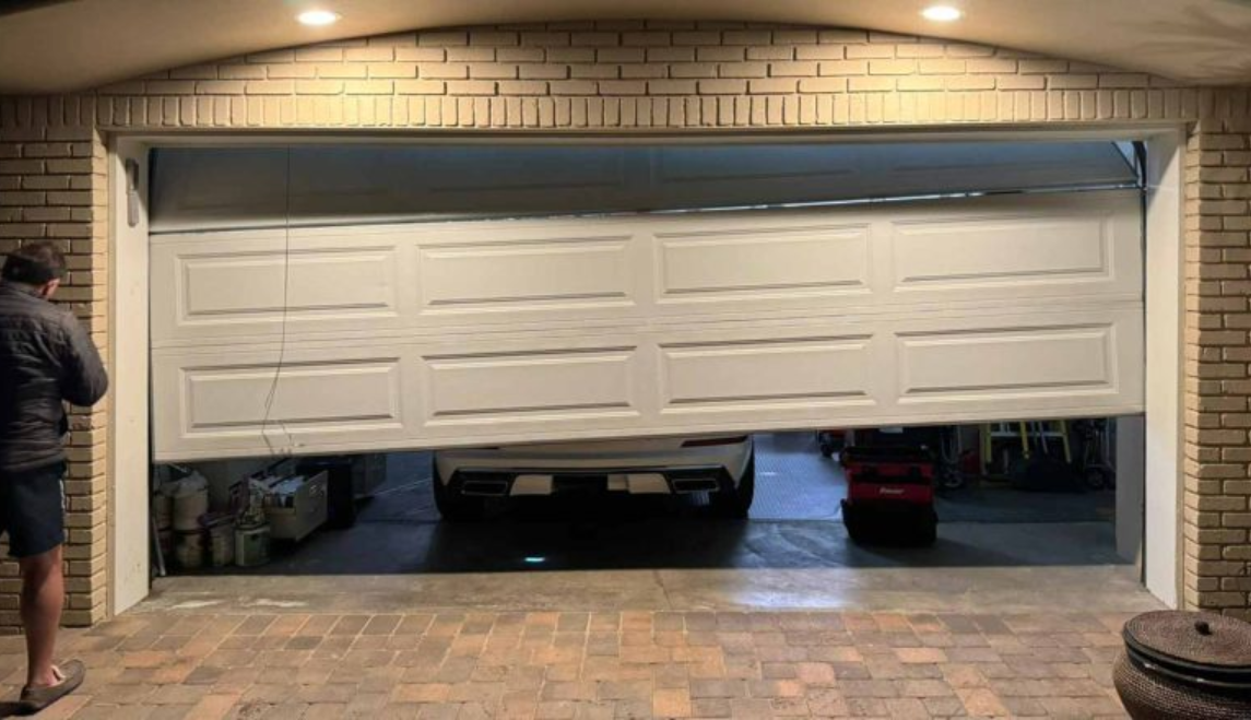Why Every Homeowner Needs an Emergency Garage Door Repair Contact