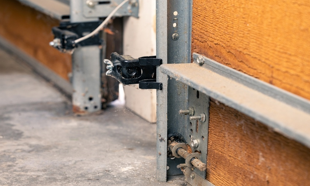 Garage Door Sensor Repair Ona FL